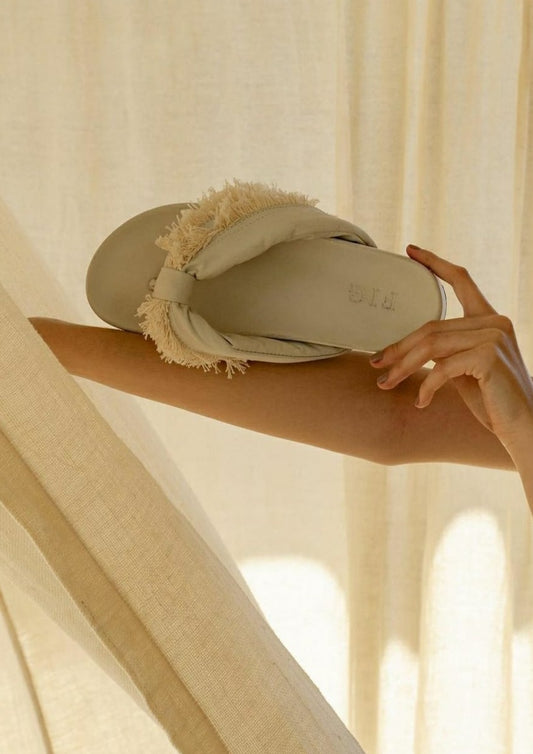 Couro mestiço off-white (36,37)