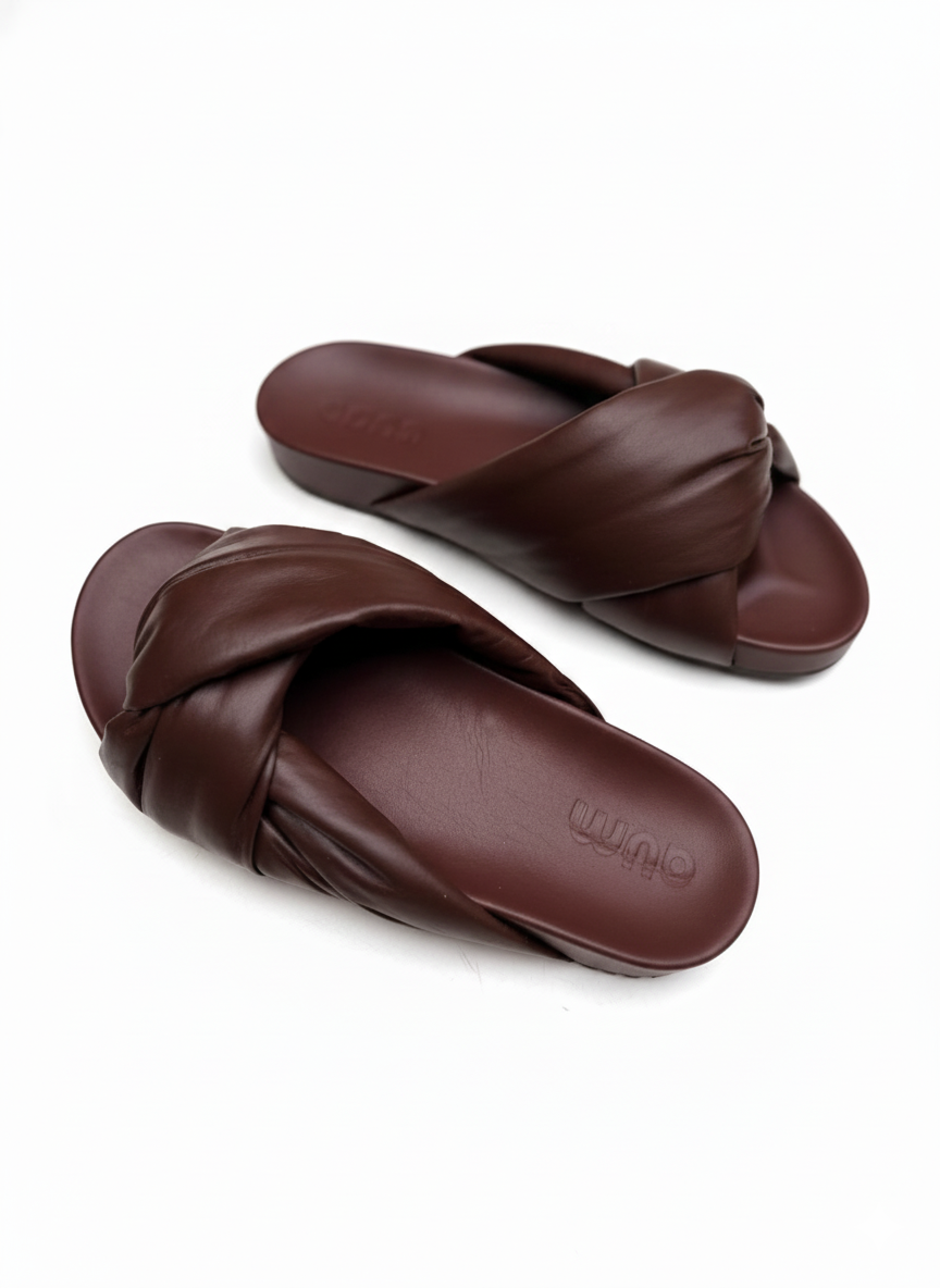 Modelo Elo cor Castanho (36,37,38,39,40)